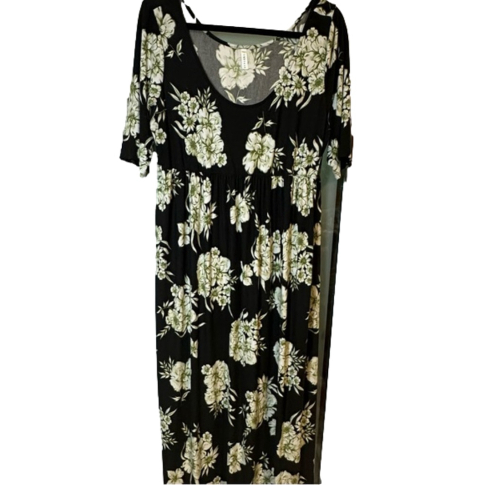EMERALD Assumed Size XL Soft Maxi Dress